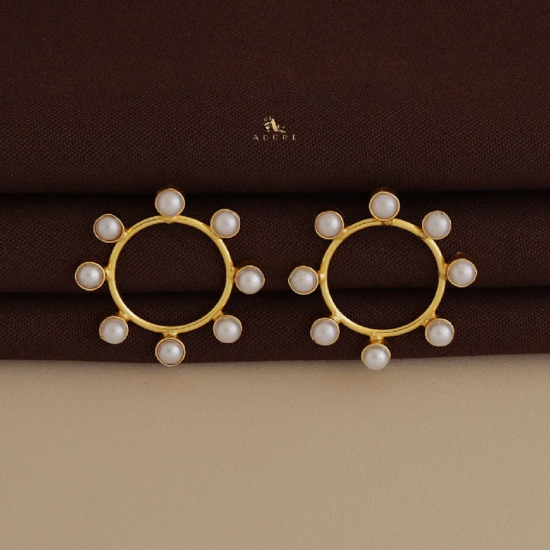 trendy earrings for women -Golden Pearly Wheel Earring