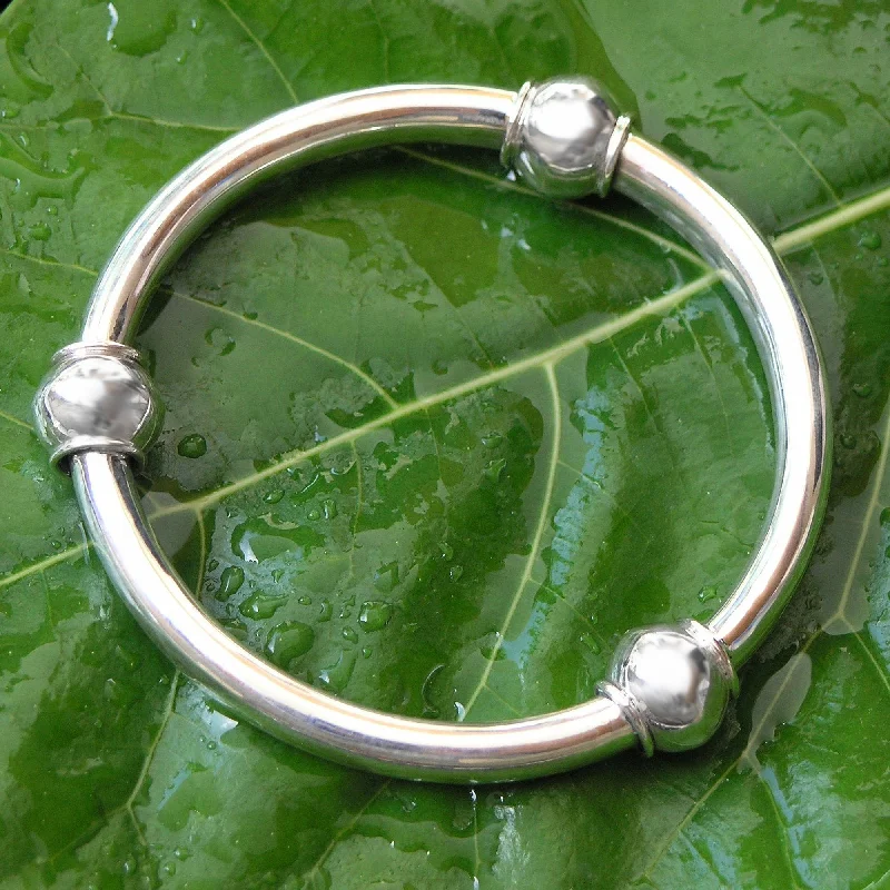 casual bracelets for women -Suggestive Trio Silver Bangle Bracelet