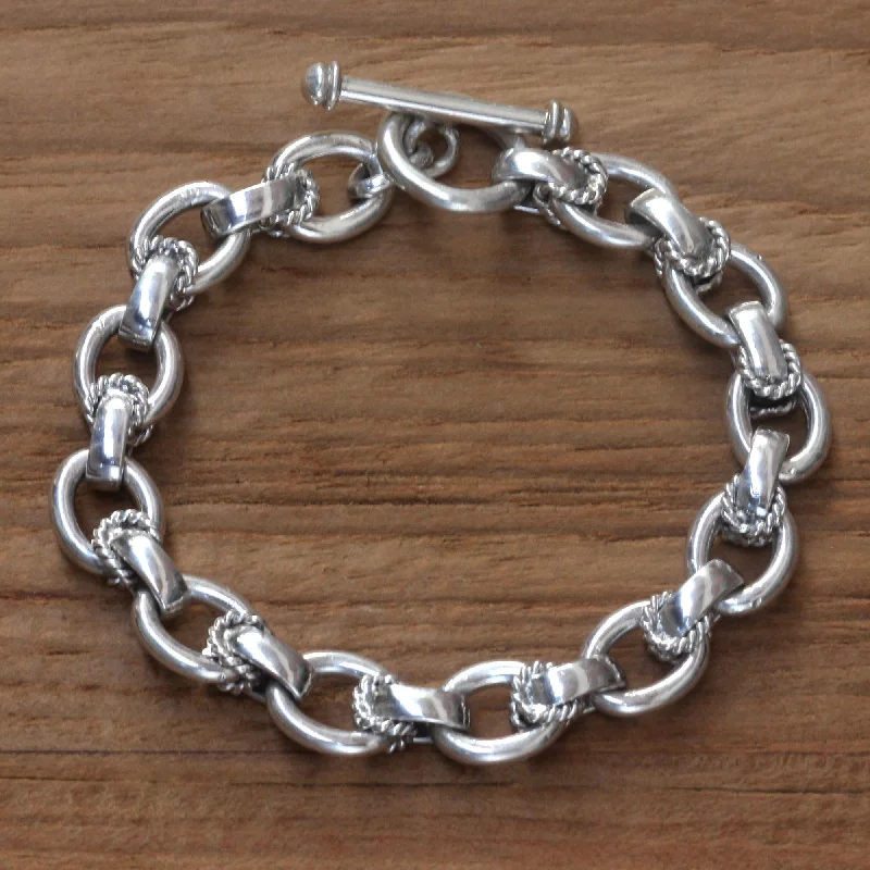 stylish bangles for women -Brave Lady Silver Link Bracelet