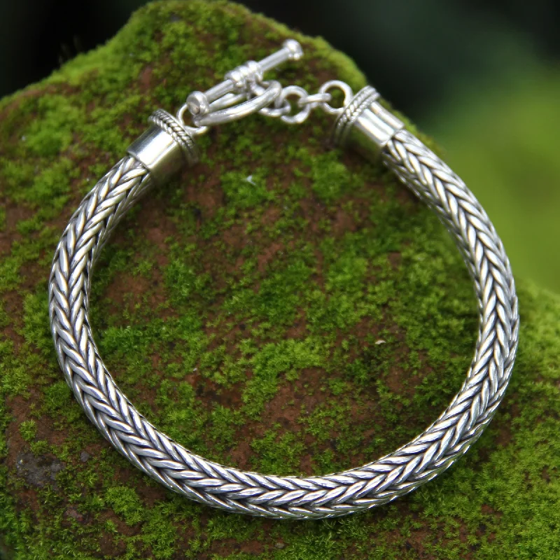 women’s friendship bracelets -Lives Entwined Sterling Silver Chain Bracelet