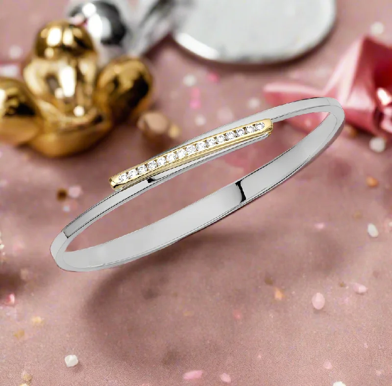 statement bangles for women -"Bling Swing" Bangle