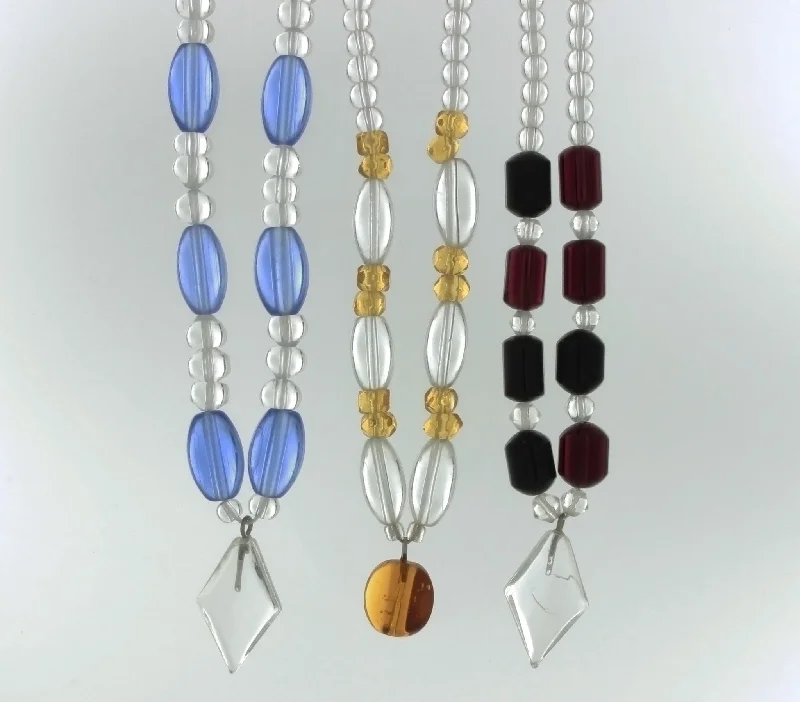 women’s oval pendant necklaces -BEADED GLASS W/ DIAMOND NECKLACE (3)