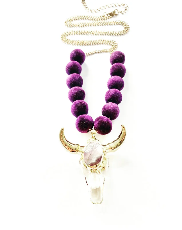 women’s minimalist necklaces -Bewilderment Ox Skull Necklace